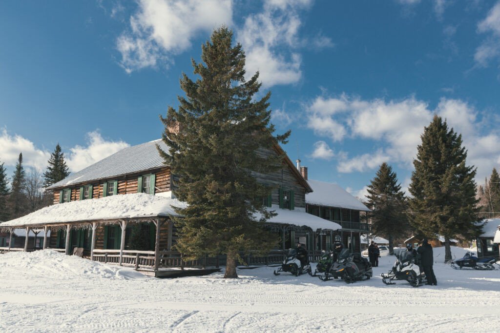 Pourvoiries en hiver: Centre du pourvoyeur Mastigouche